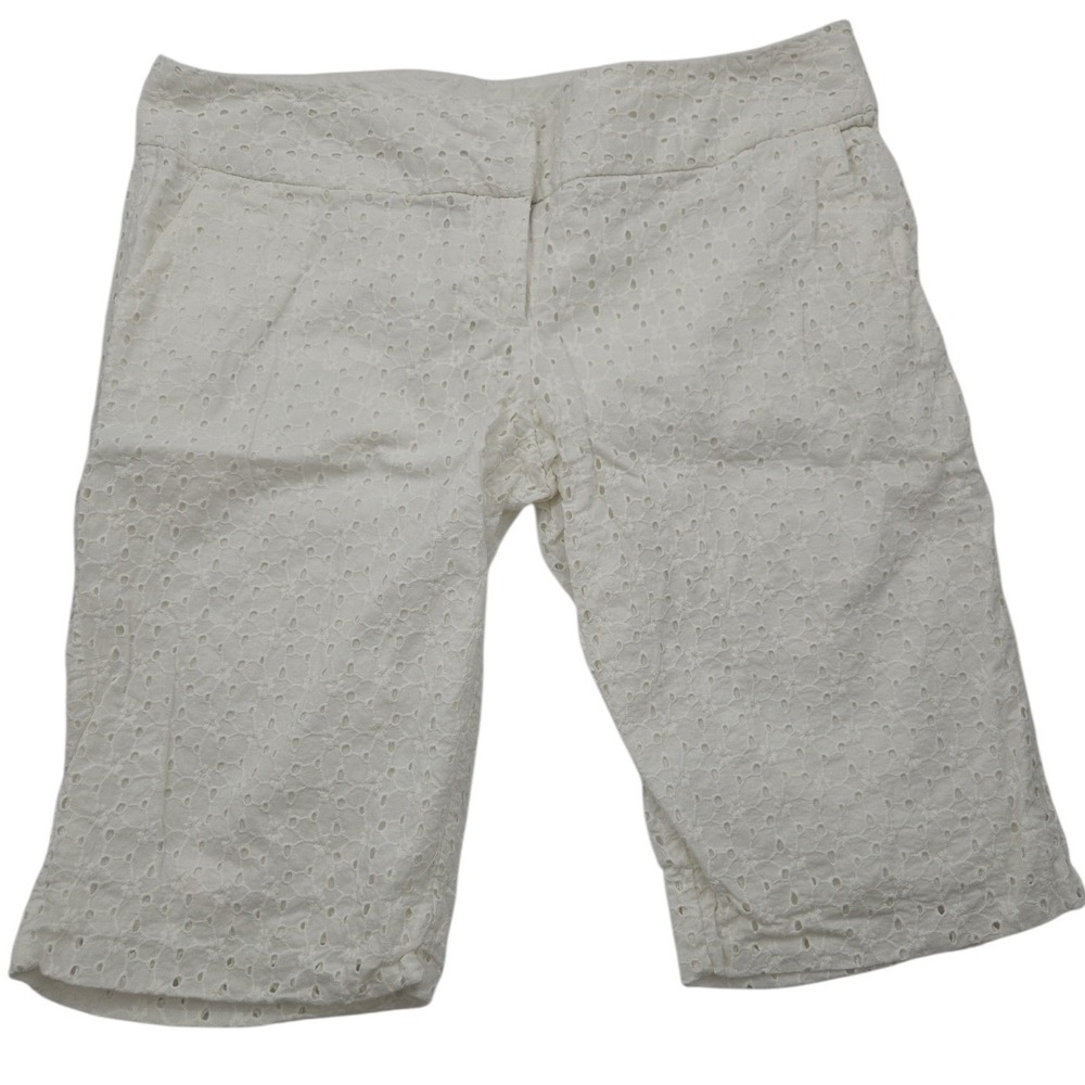Freshwear Women's White Eyelet Cotton‎ Shorts Size 13 Knee Length Casual Cottage